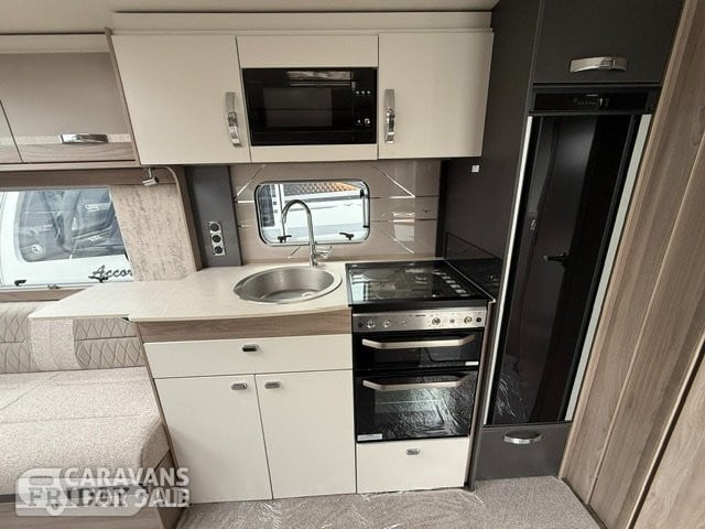 Swift Challenger Exclusive 480 2024 - Motorhomes & Caravans