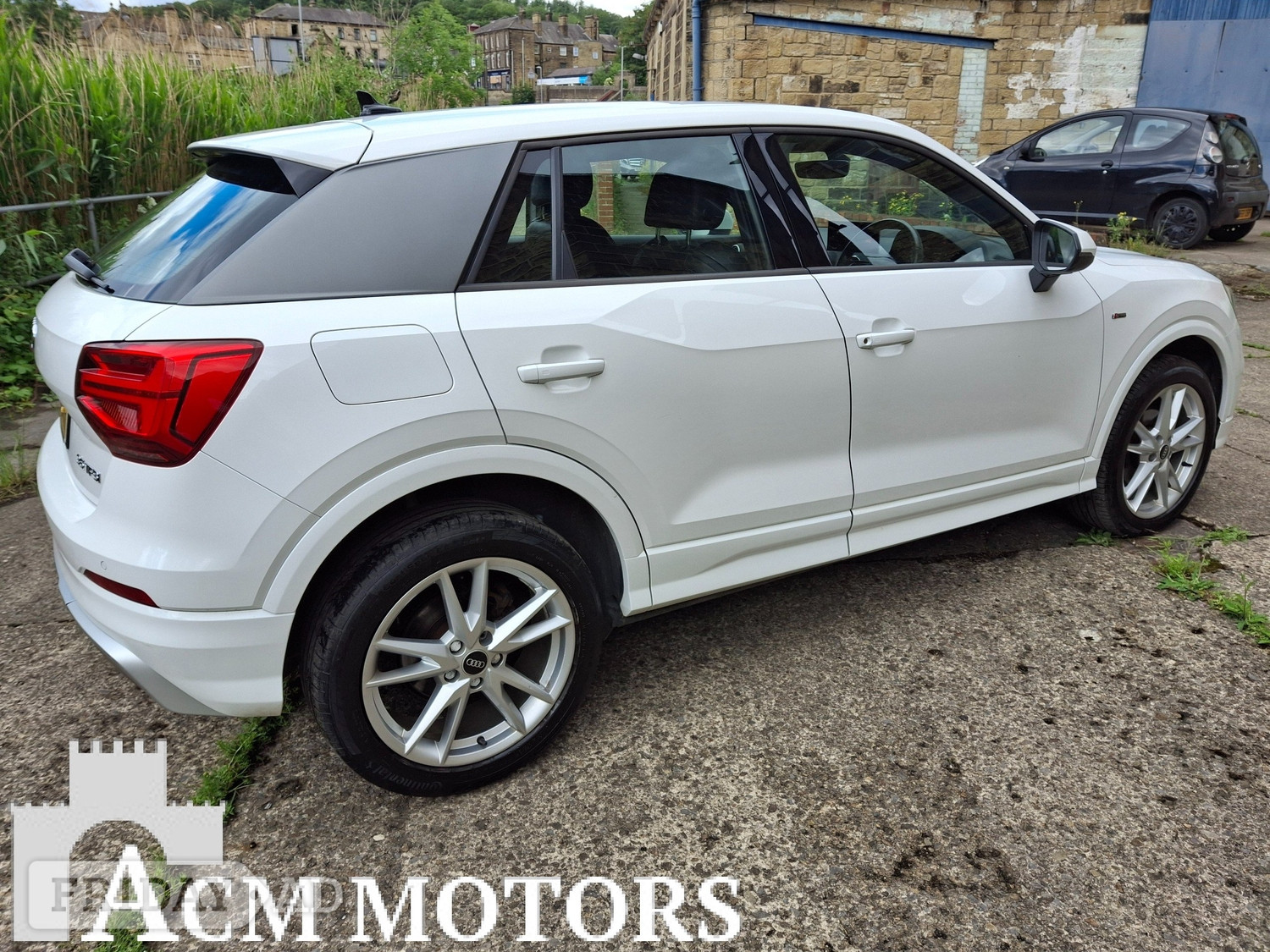 [ berth ]Audi Q2