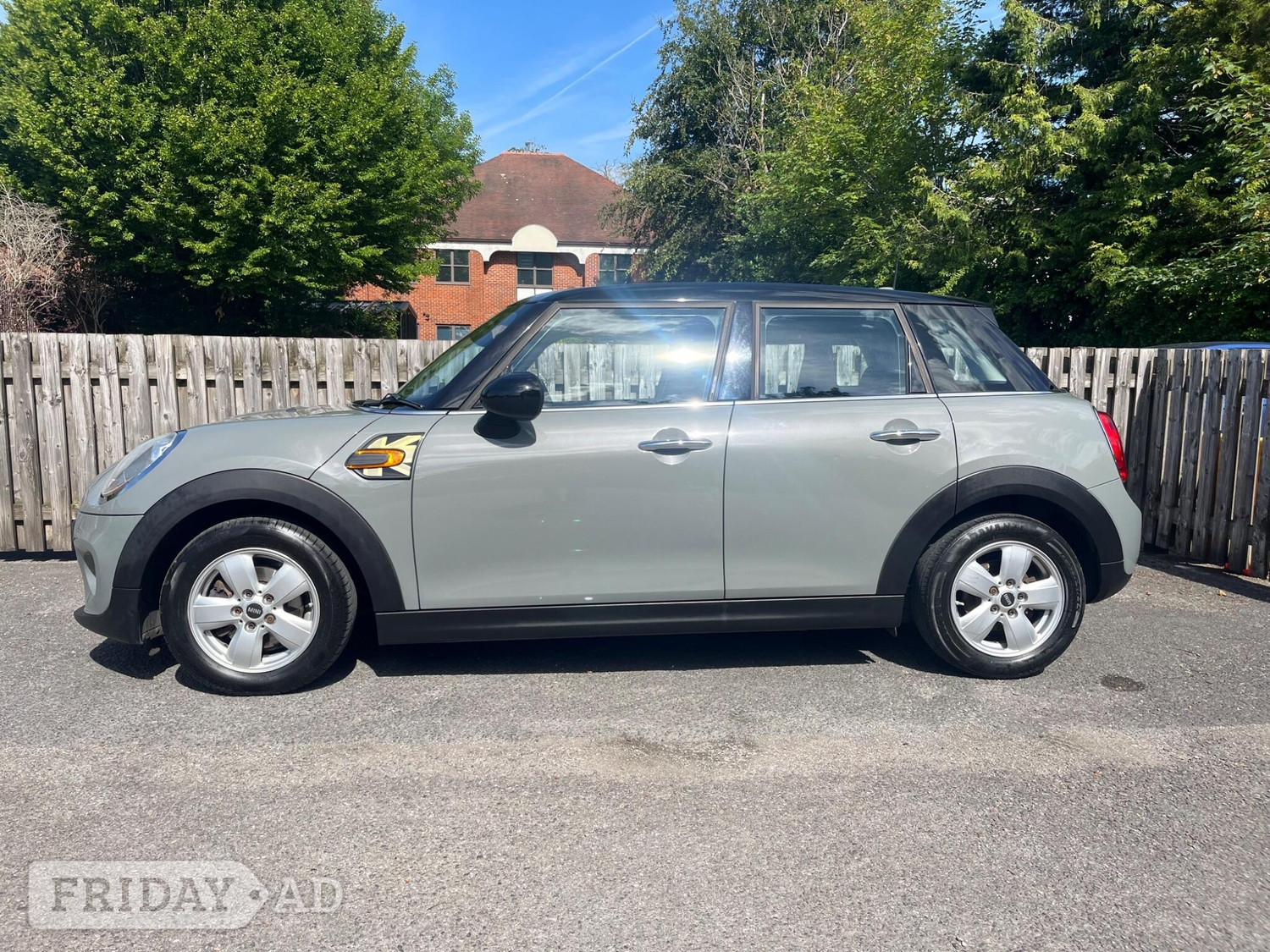 [ berth ]Mini Hatch