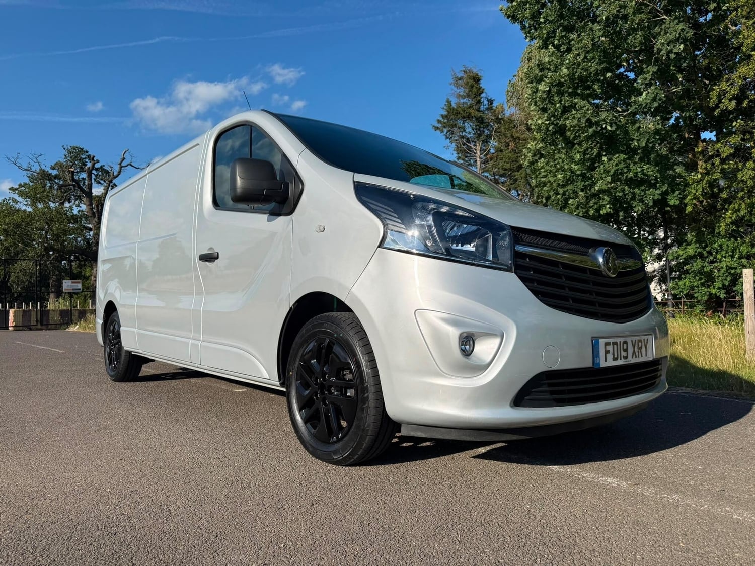 Vauxhall Vivaro 2019 - Vans & Commercial Vehicles