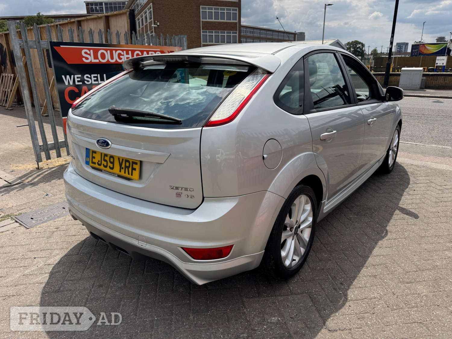 Ford Focus 2009 - Cars in Slough
