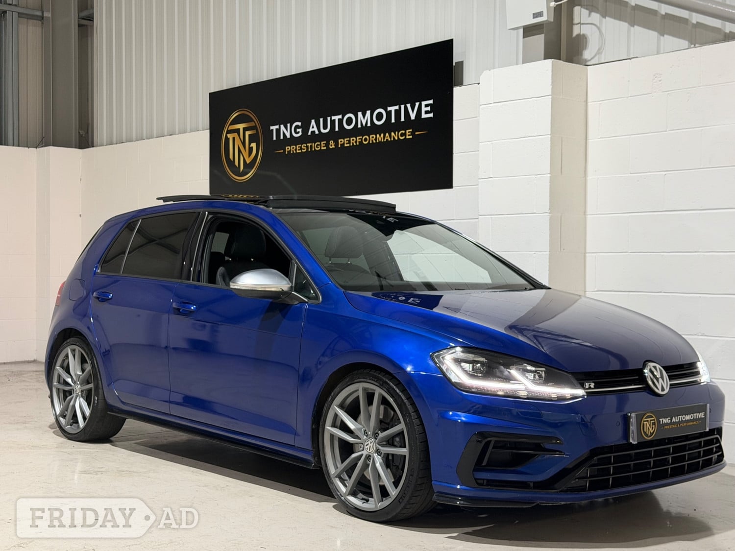 Volkswagen Golf 2019 - Cars in Croydon