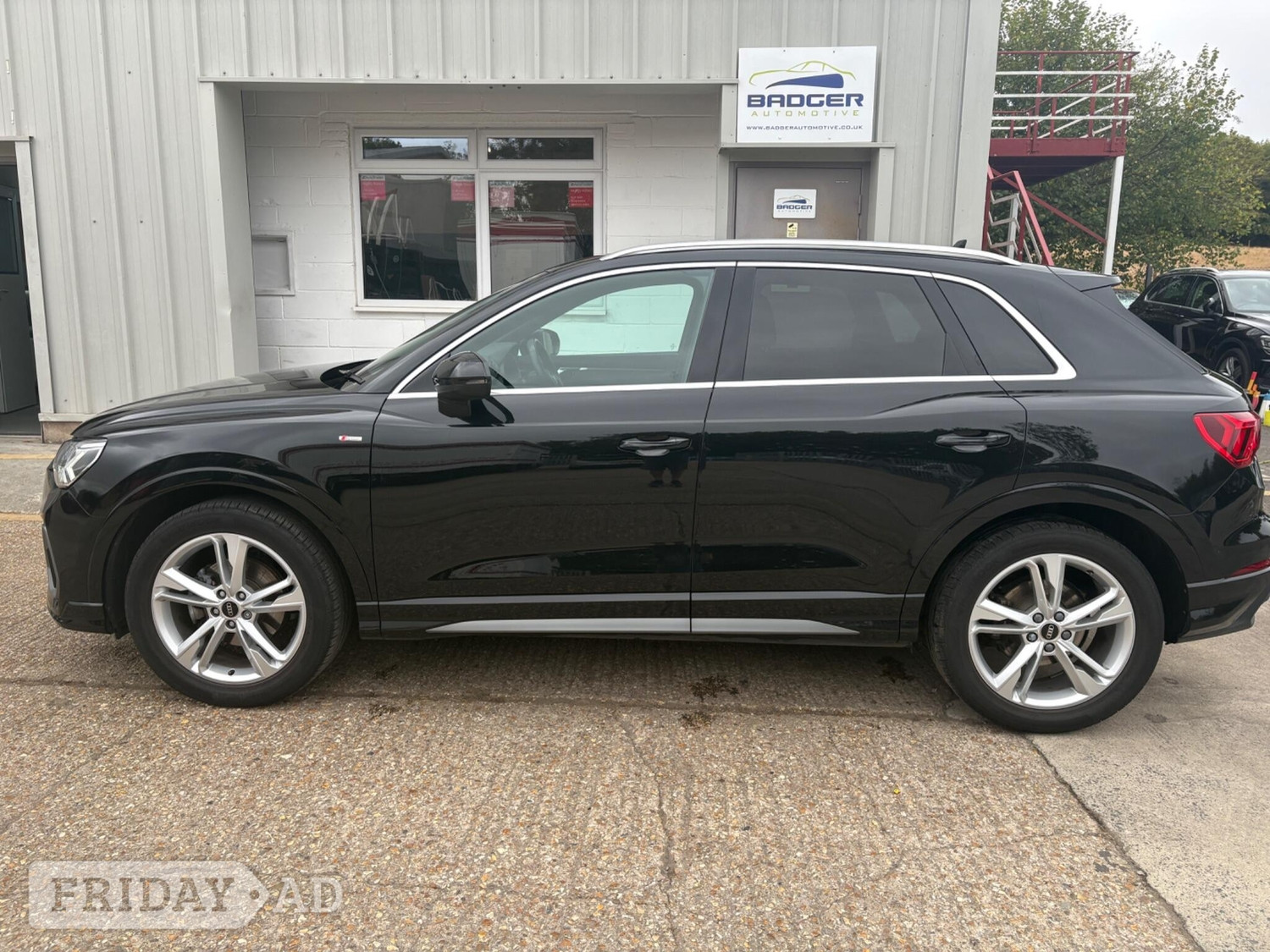 [ berth ]Audi Q3