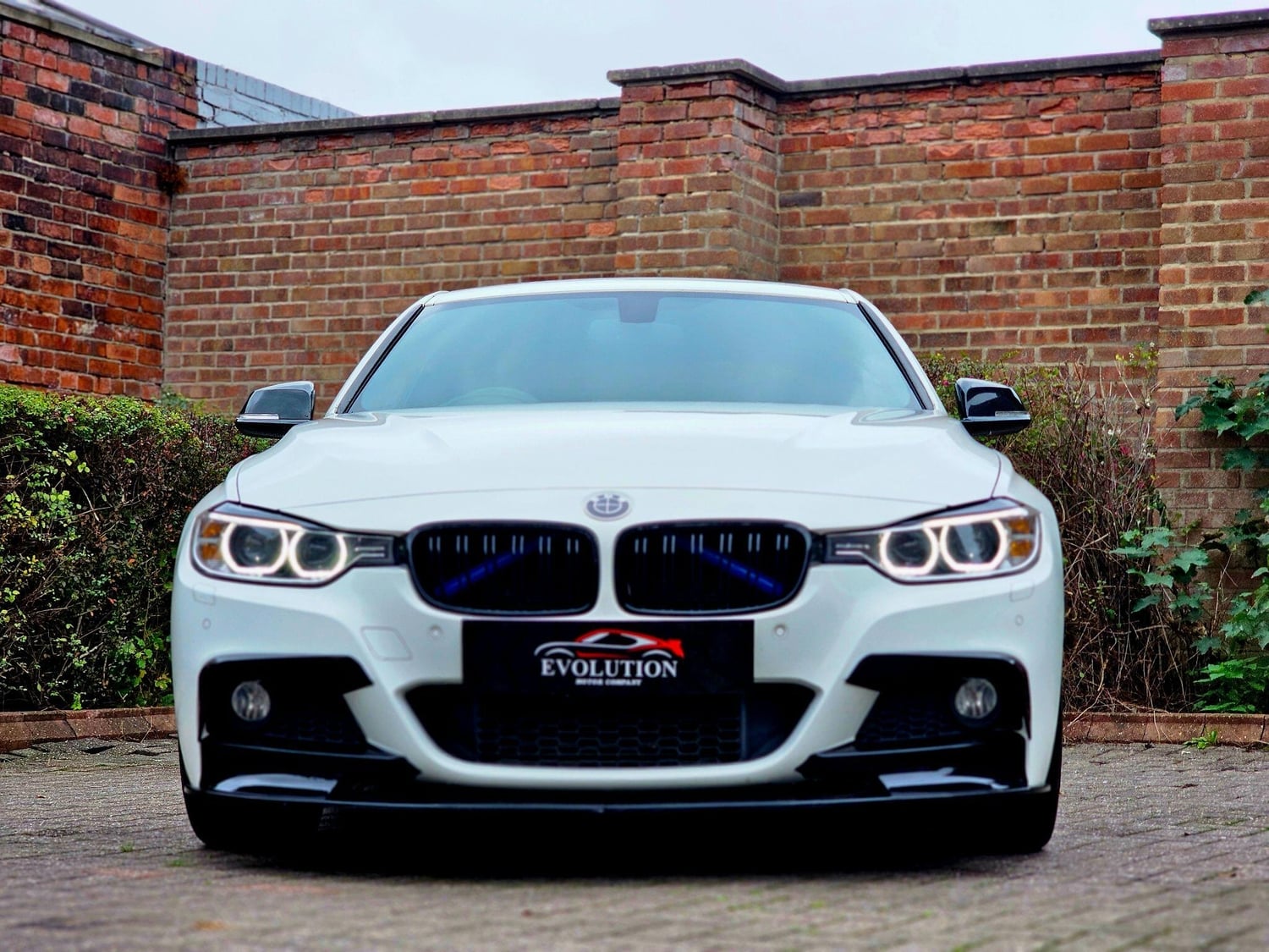 [ berth ]BMW 3 Series