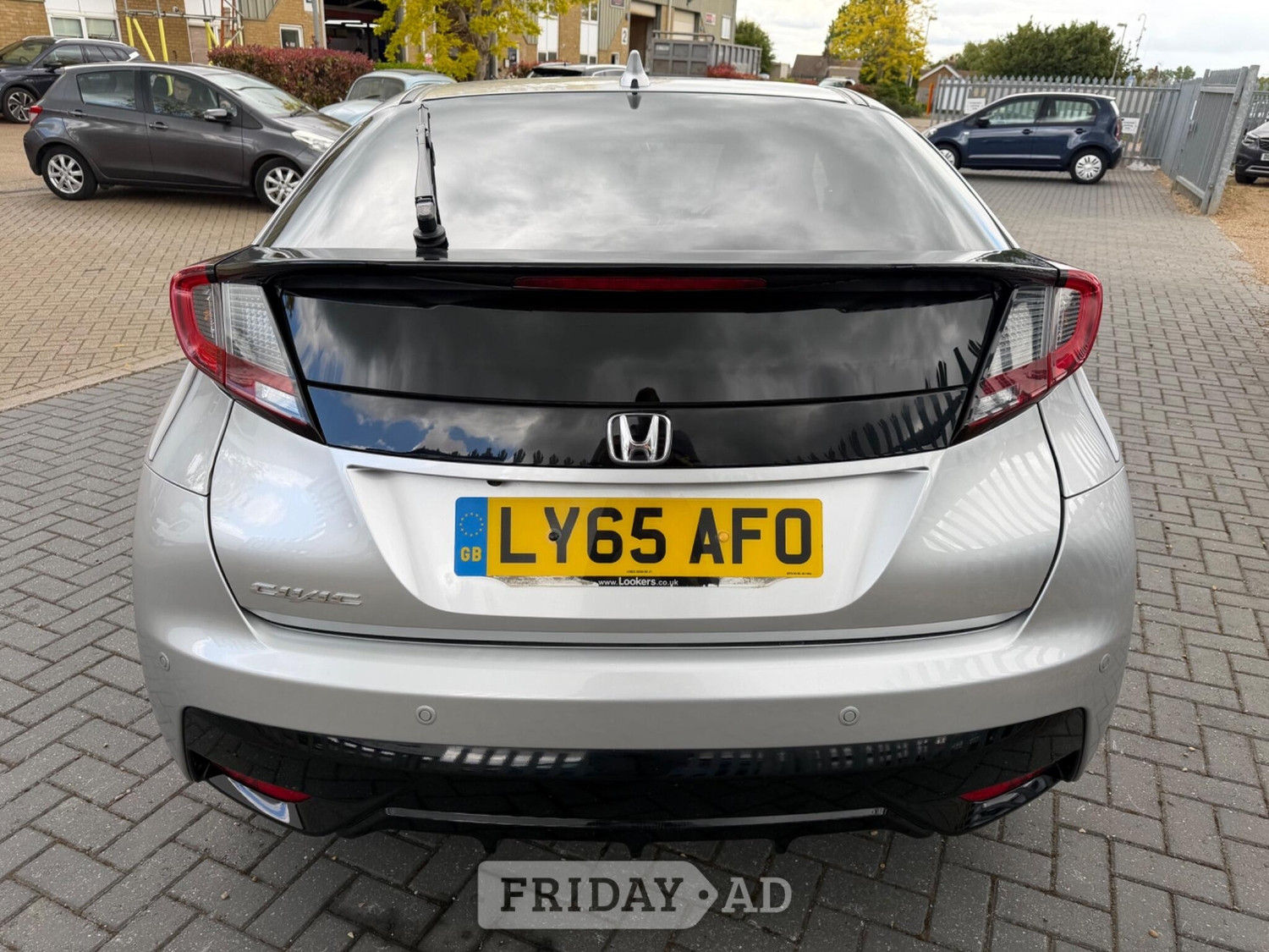 Honda Civic 2015 - Cars