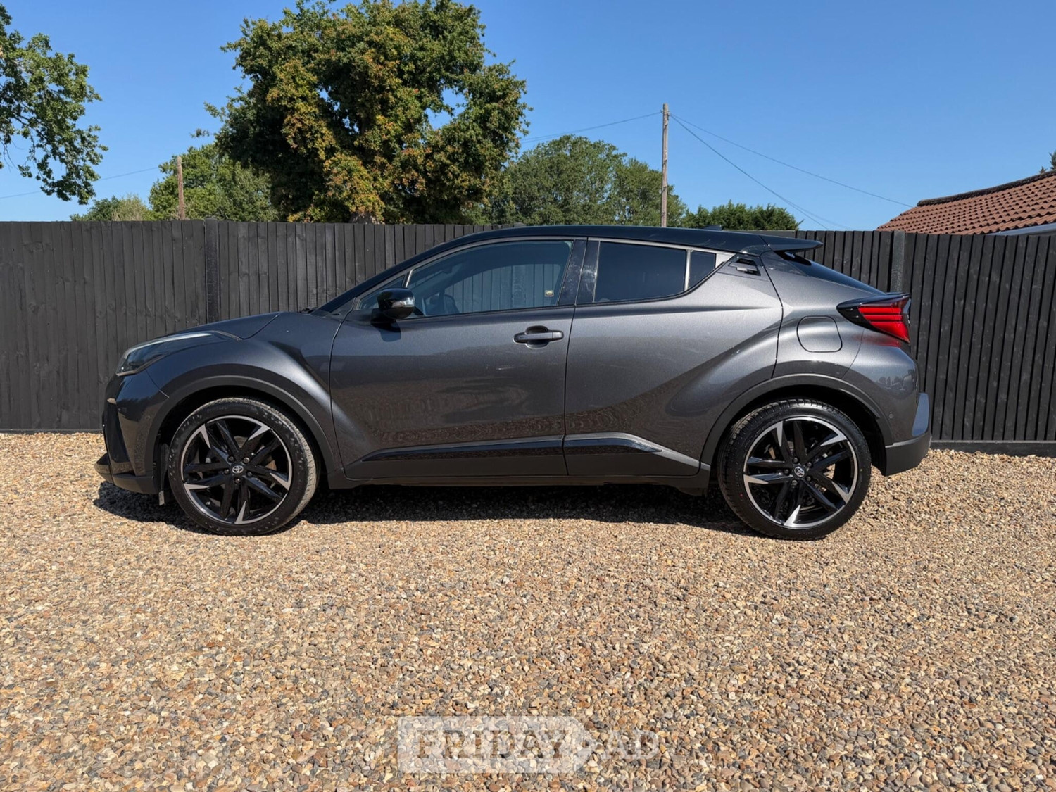 [ berth ]Toyota C-HR