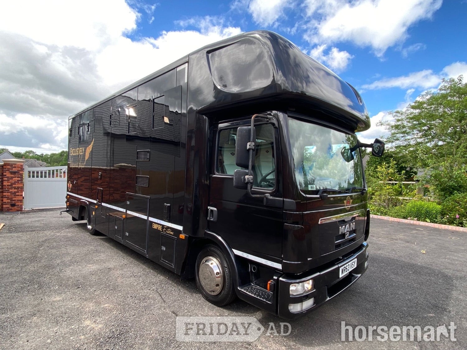 Empire Extreme Man Horsebox in Lapworth