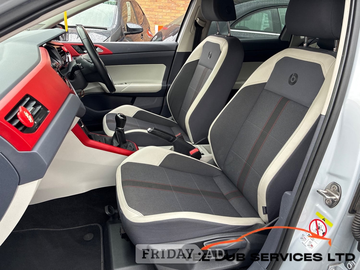 Volkswagen Polo 2018 - Cars in Leicester