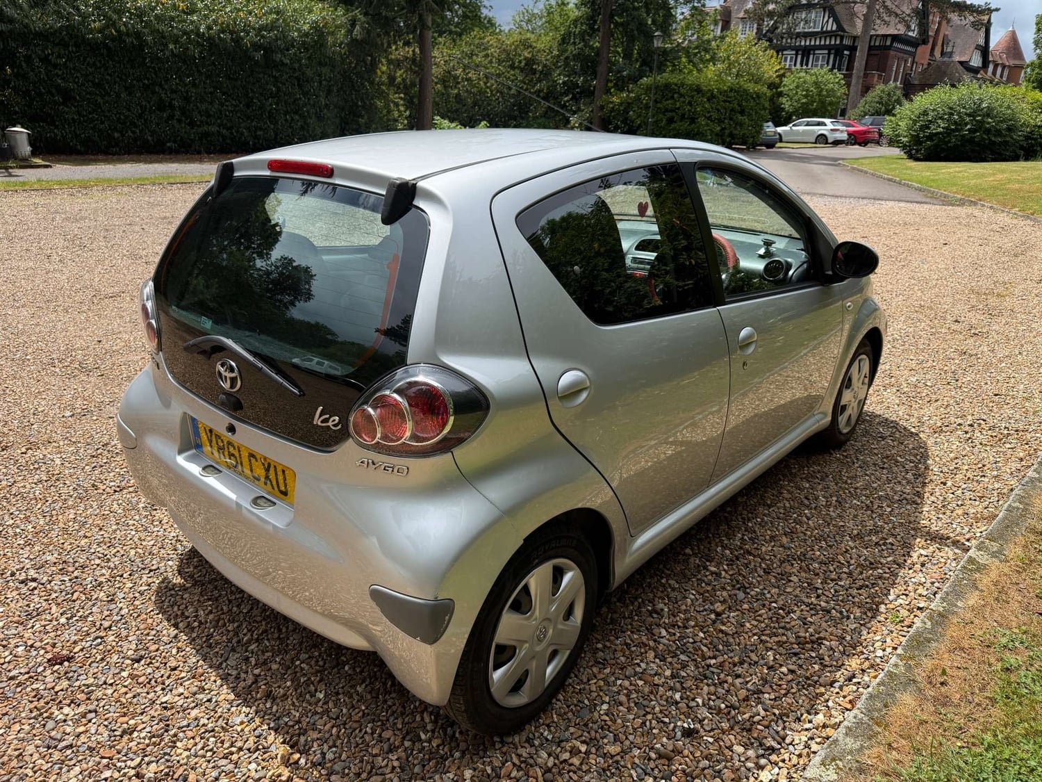 Toyota Aygo 2011 - Cars