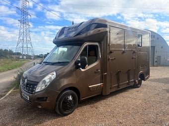 Superior Pro X Renault Horsebox