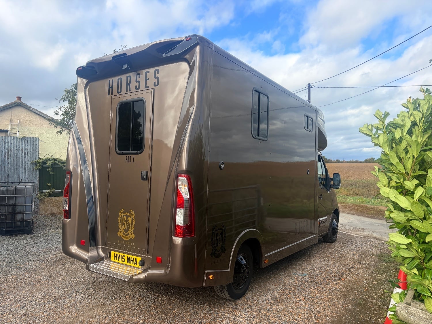 Superior Pro X Renault Horsebox - Trailers & Horseboxes in Rochester