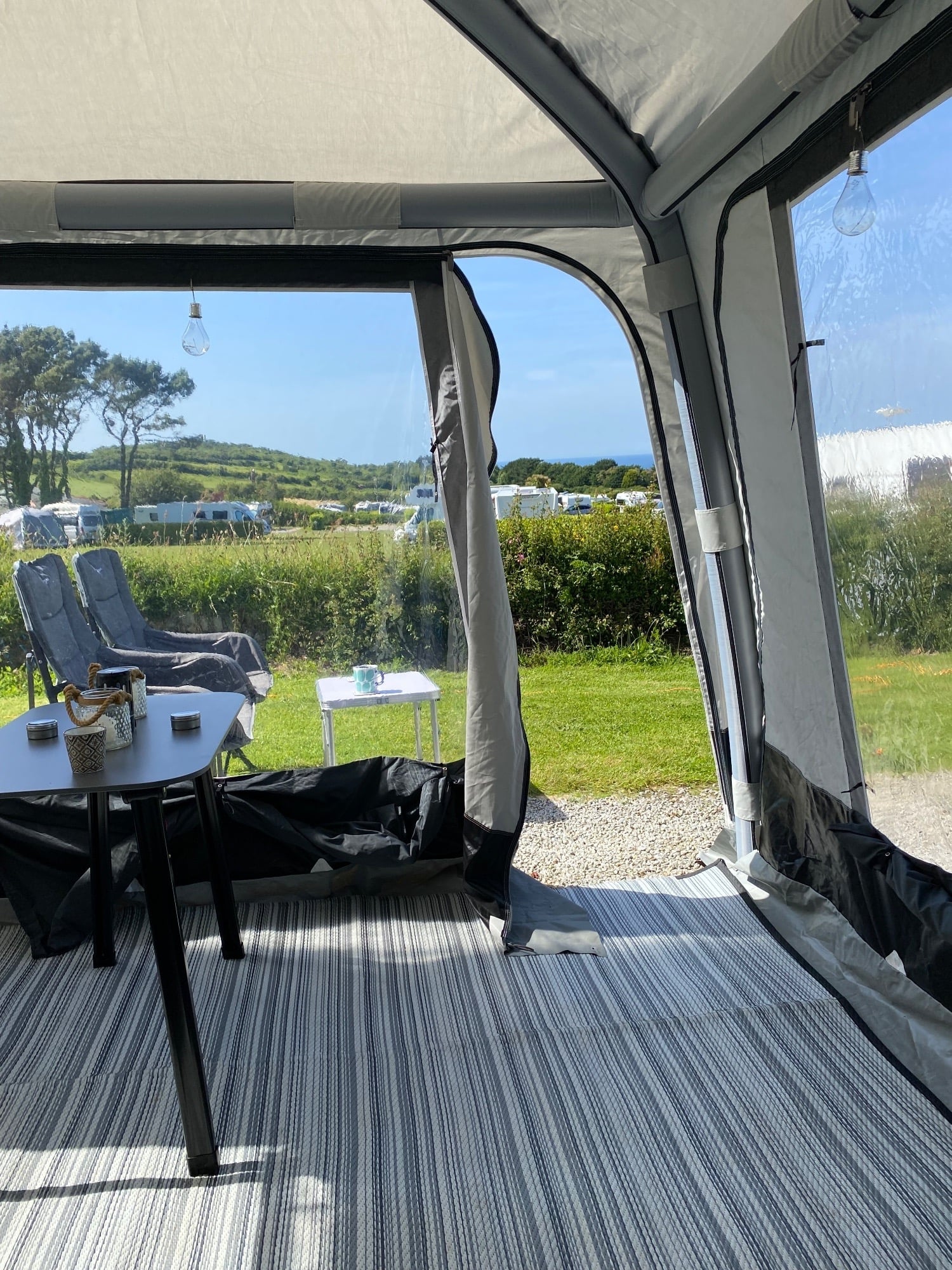 Llantrisant Isabella Air Awning and tunnel for VW Campervan (X-Tension)
