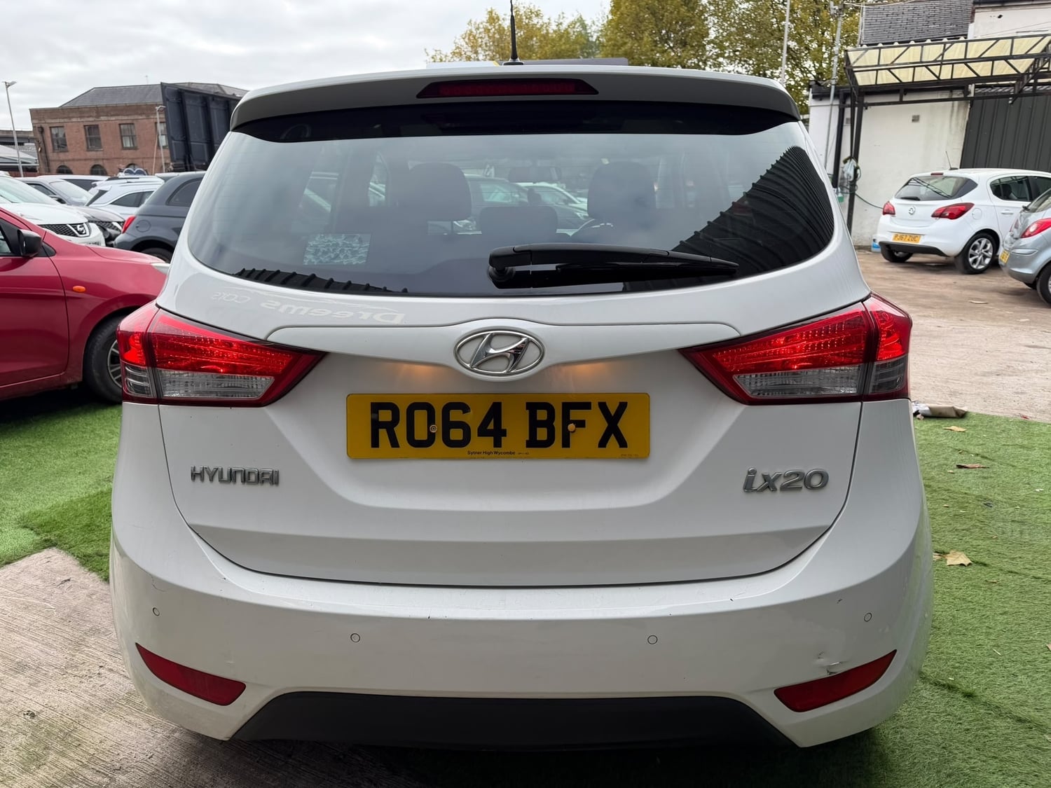 Hyundai ix20 2014 - Cars in Oldbury