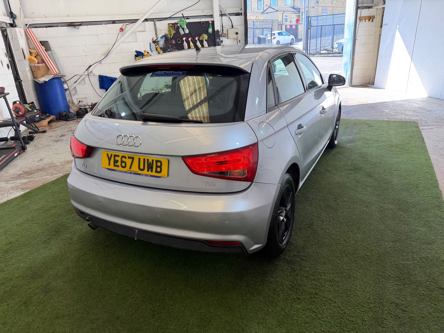 [ berth ]Audi A1