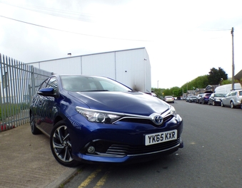 Toyota Auris 2015