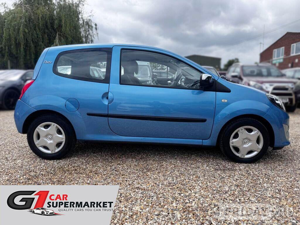 [ berth ]Renault Twingo