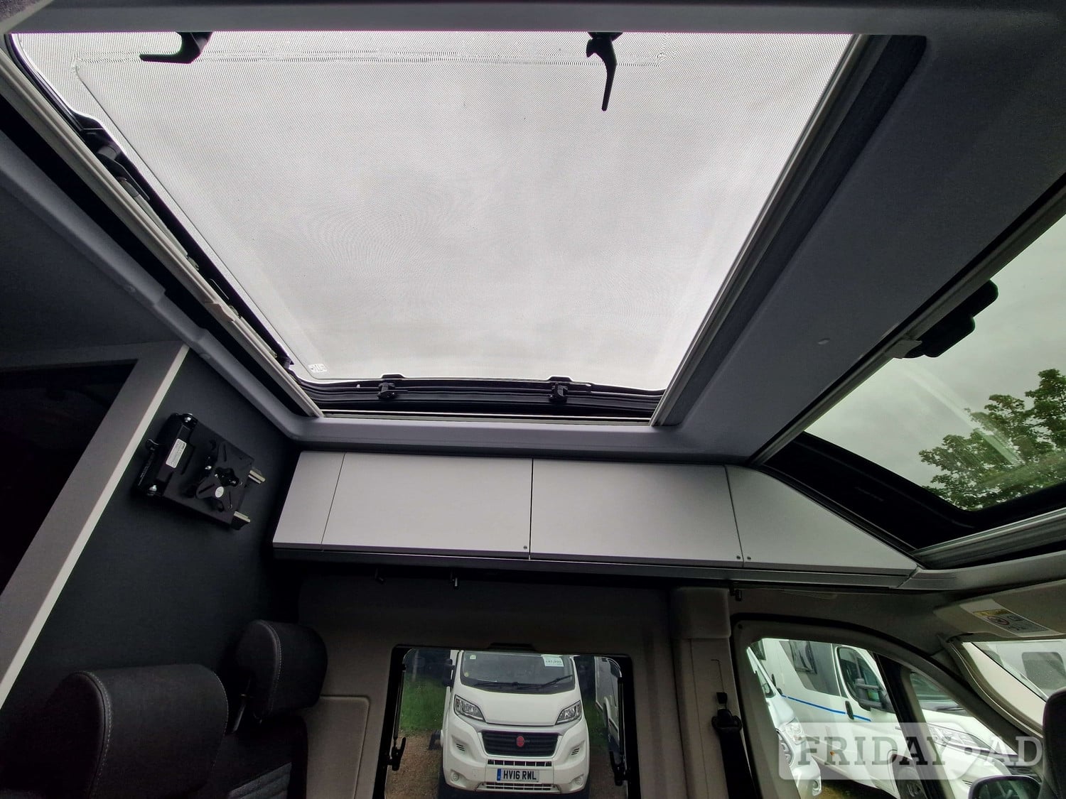 Adria Twin Supreme 640 SLB Highbridge