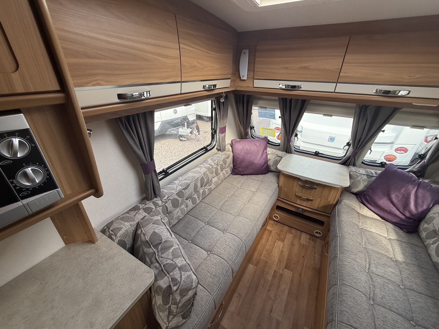 [2 berth ]Lunar Cosmos Campbells  352