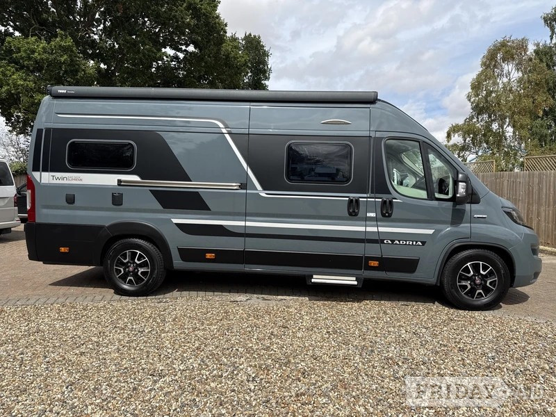 Adria Twin Supreme 640 SGX Halstead