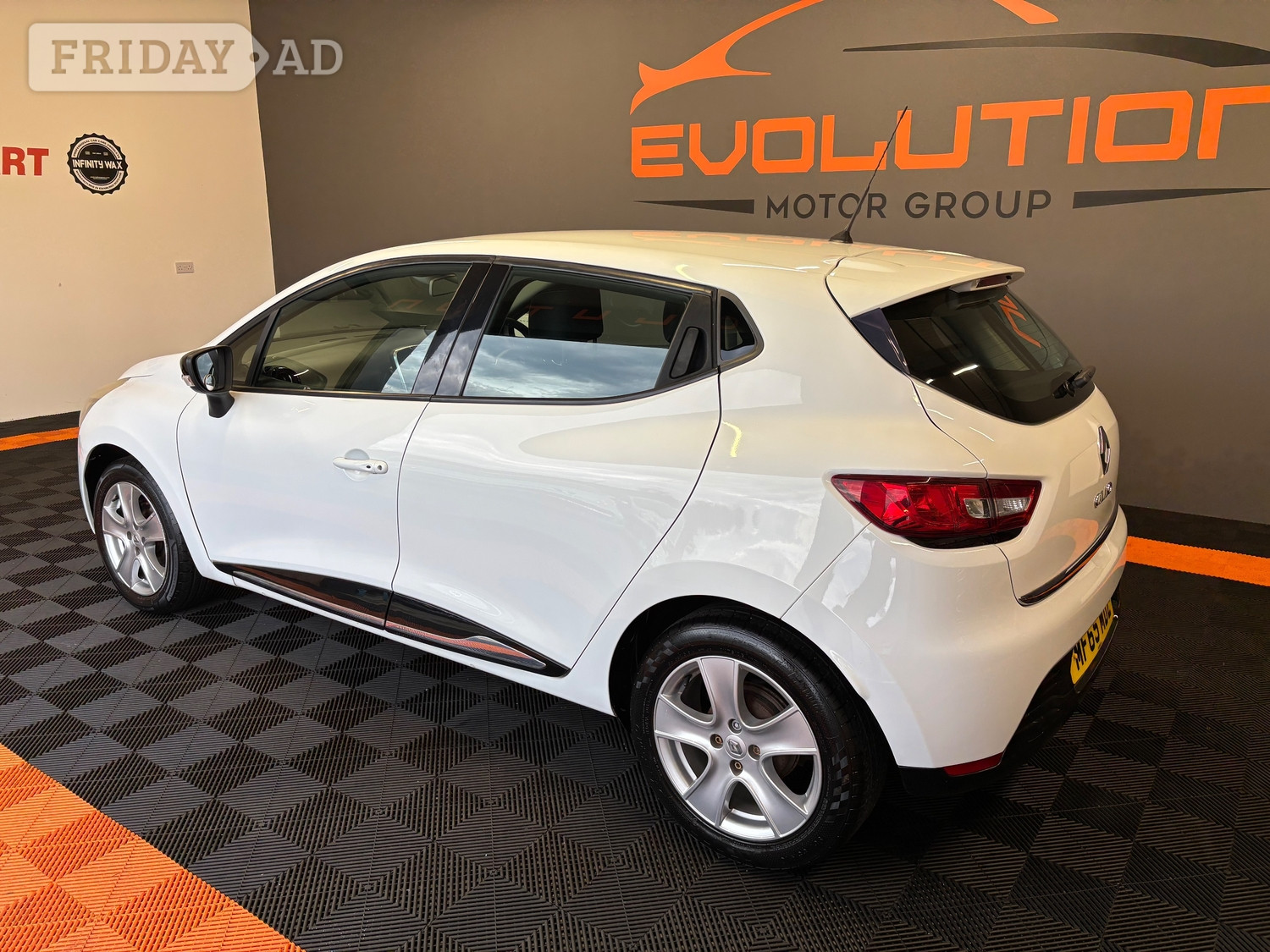 Renault Clio Lochgelly