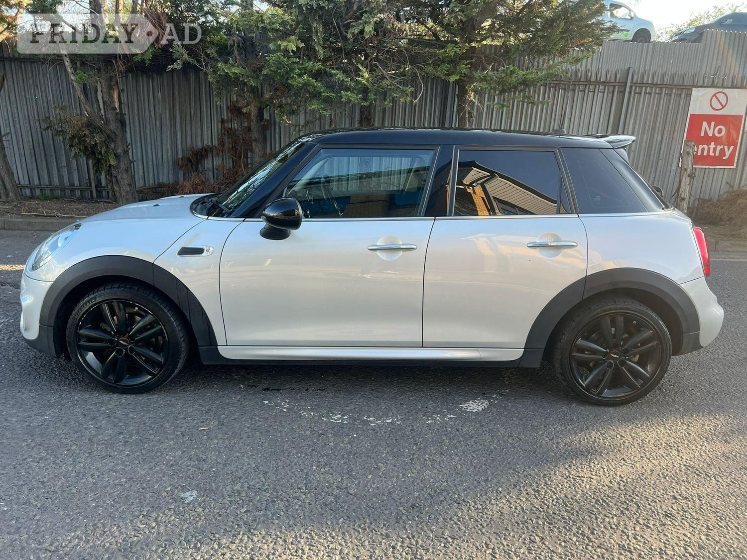 Mini Hatch 2018 - Cars