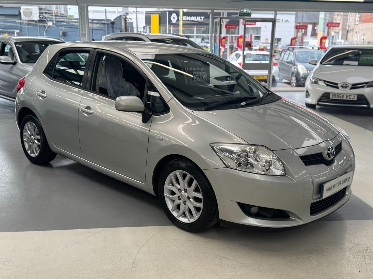 Toyota Auris 2008 - Cars in Bolton
