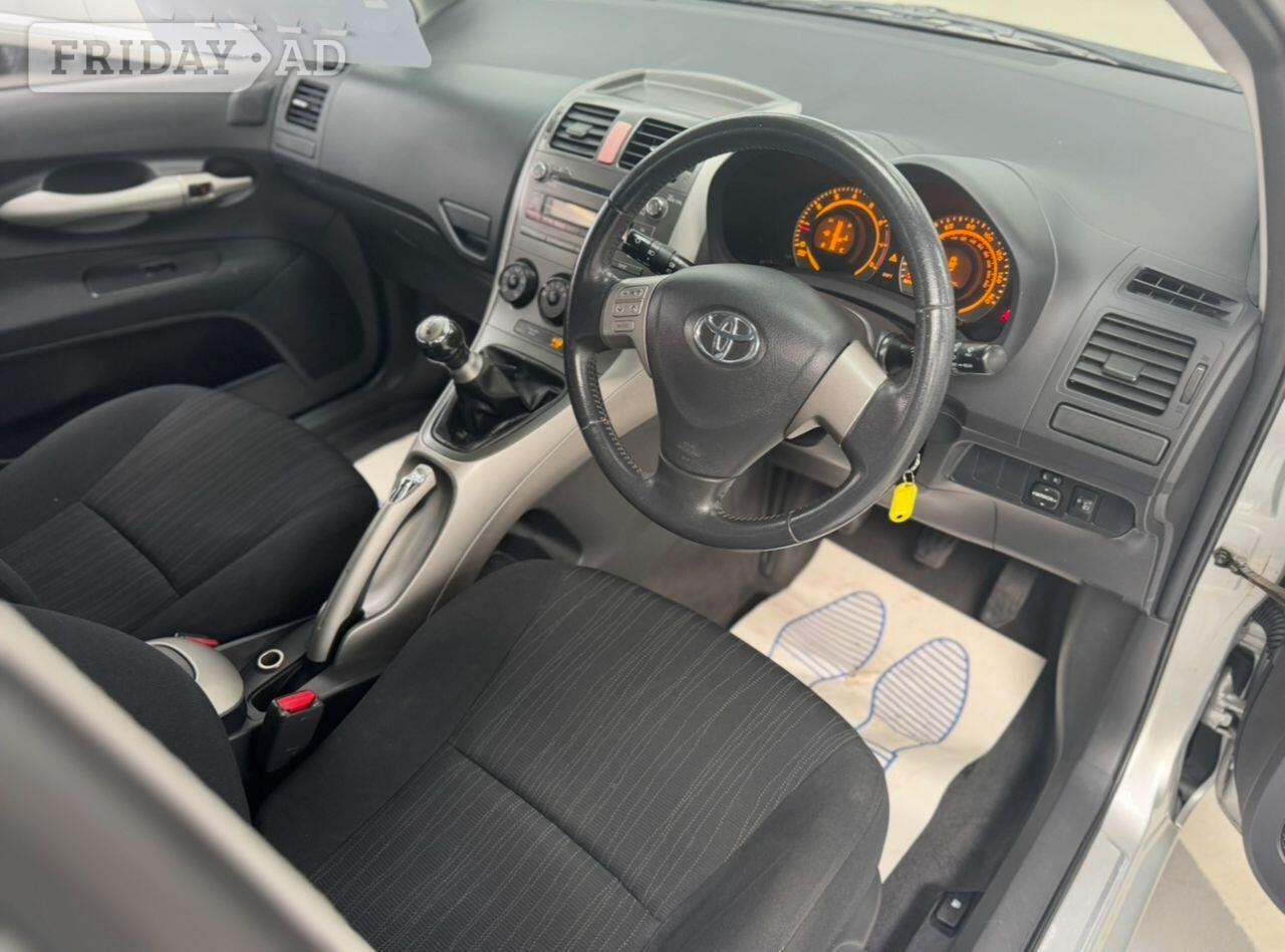 [ berth ]Toyota Auris