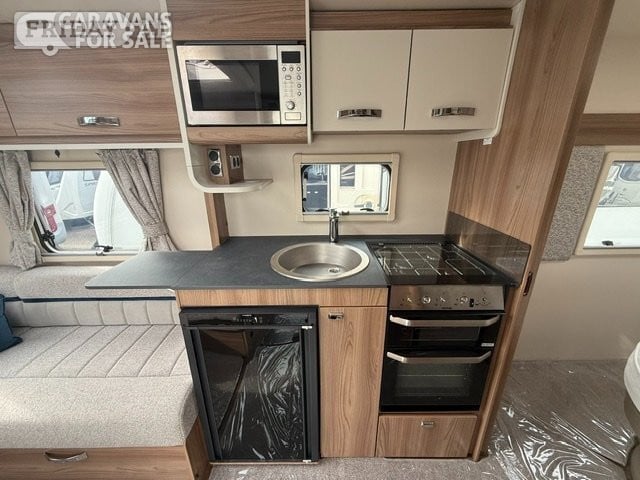 [ berth ]Swift Accord 580