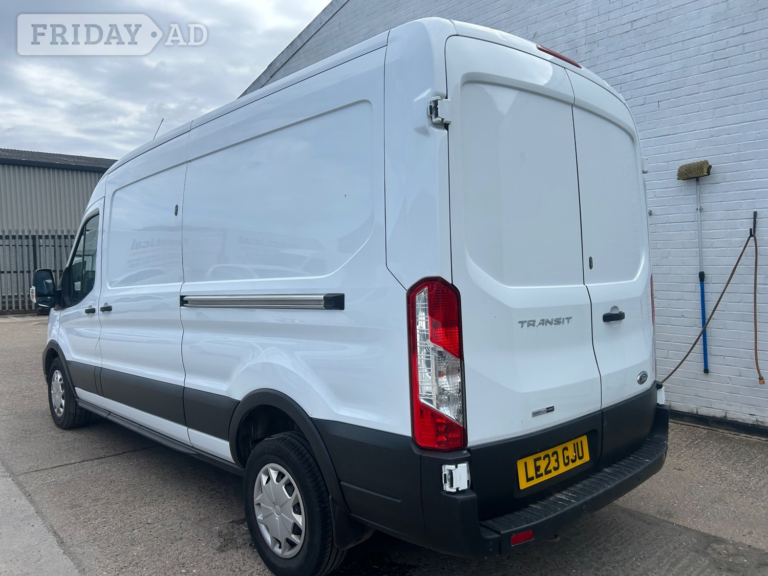 [ berth ]Ford Transit