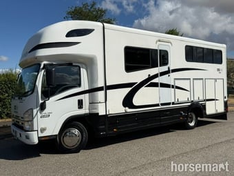 Equi-Trek Endeavour  Isuzu N75 190 Automatic  Horsebox
