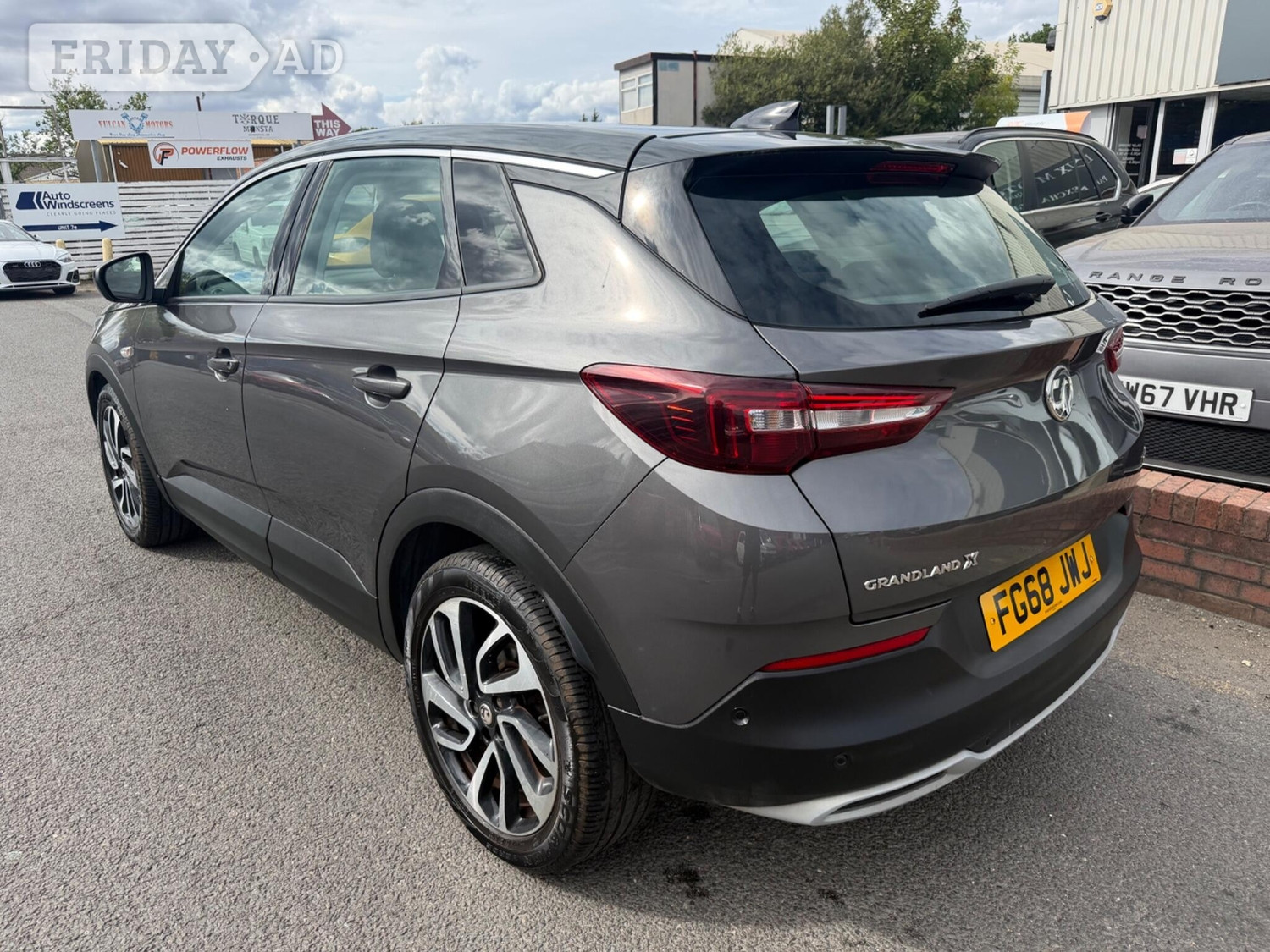 [ berth ]Vauxhall Grandland X
