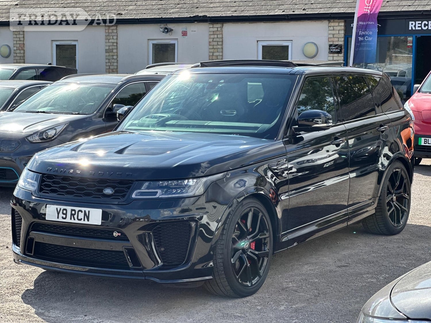 [ berth ]Land Rover Range Rover Sport