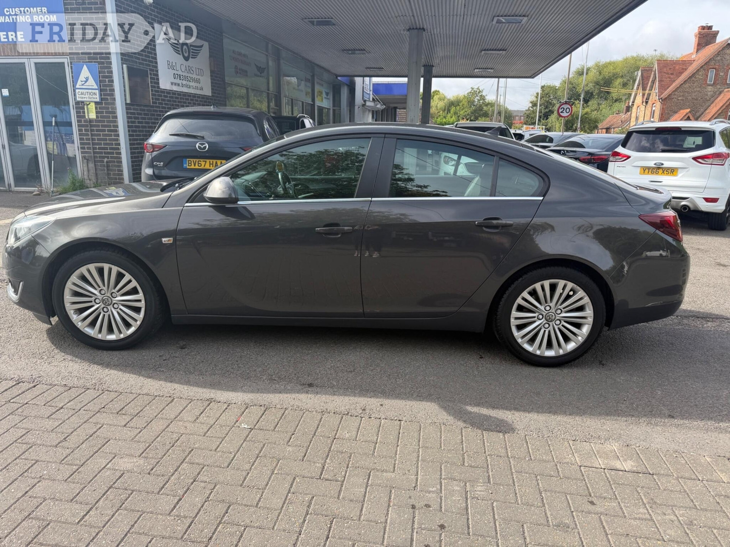 Vauxhall Insignia 2015 - Cars in Wantage