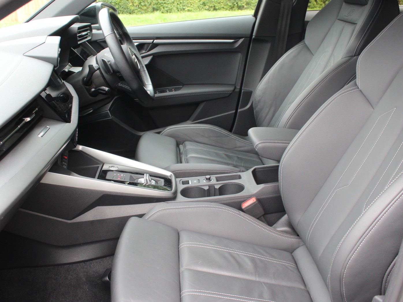 Audi A3 2021 - Cars