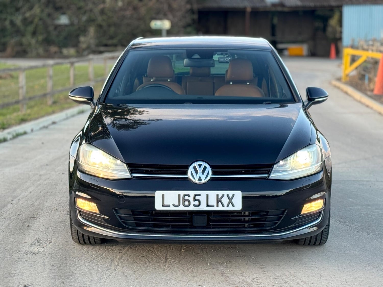 [ berth ]Volkswagen Golf