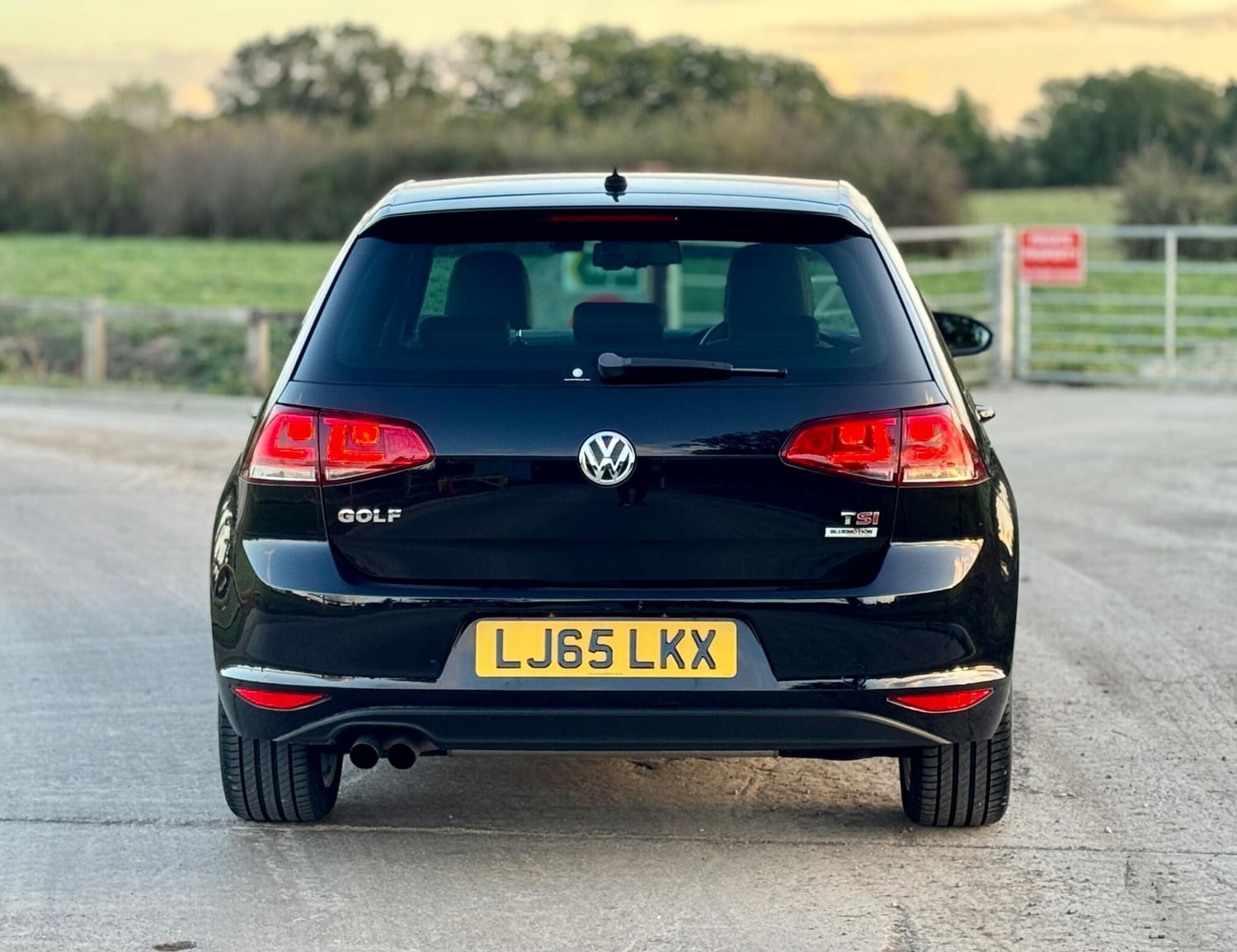 Volkswagen Golf 2015 - Cars