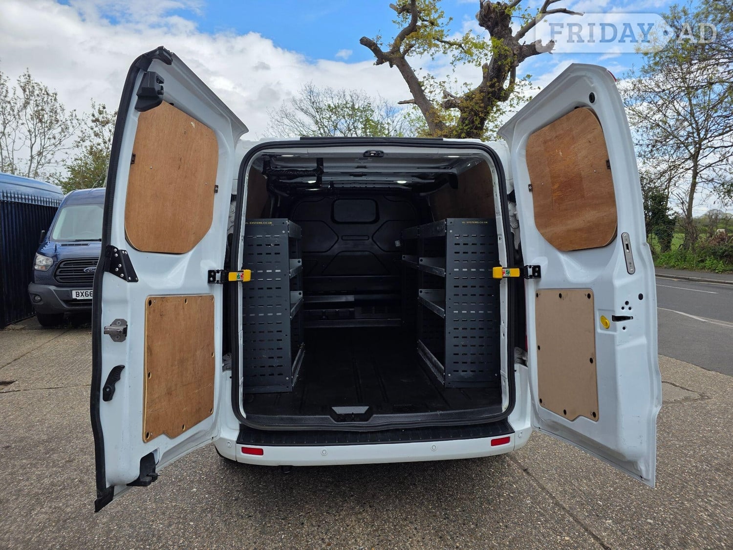 Ford Transit Custom 2020 - Vans & Commercial Vehicles