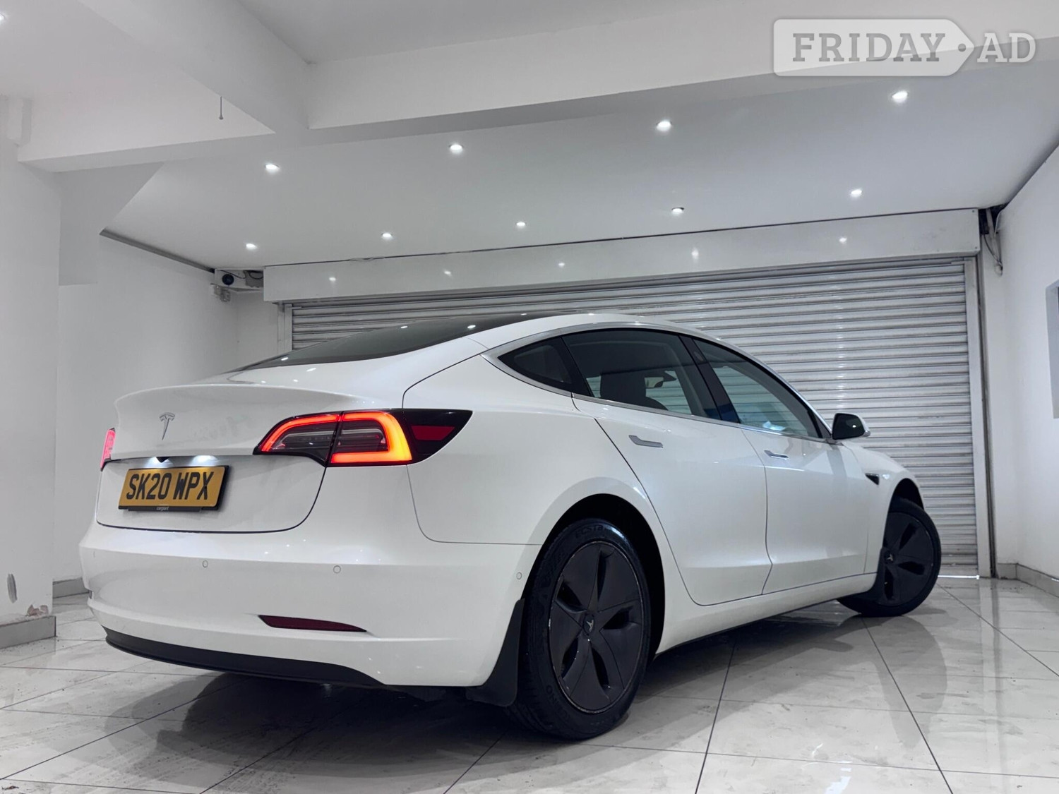 Tesla Model 3 2020 - Cars