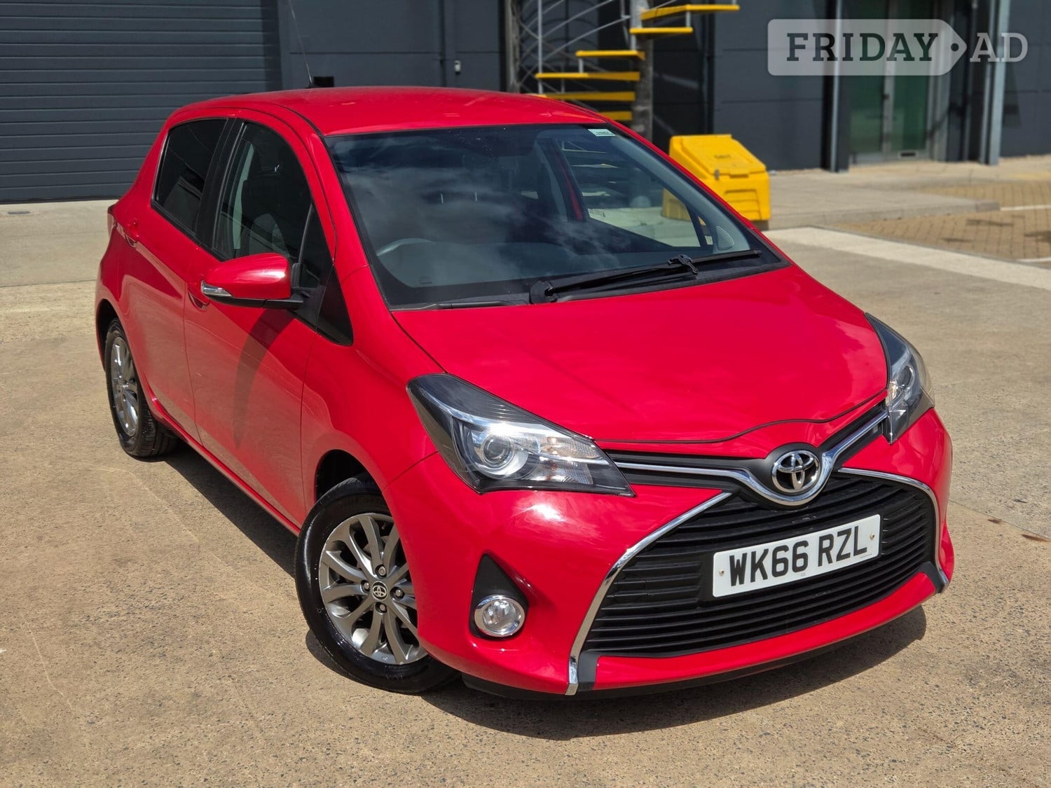 Toyota Yaris 2016 - Cars