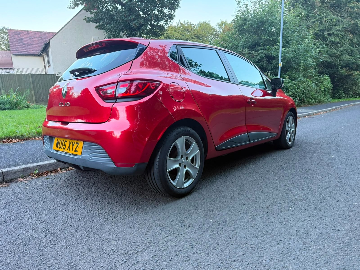 [ berth ]Renault Clio