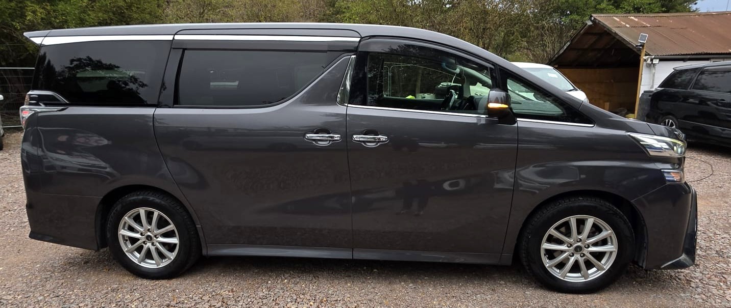 [ berth ]Toyota Vellfire