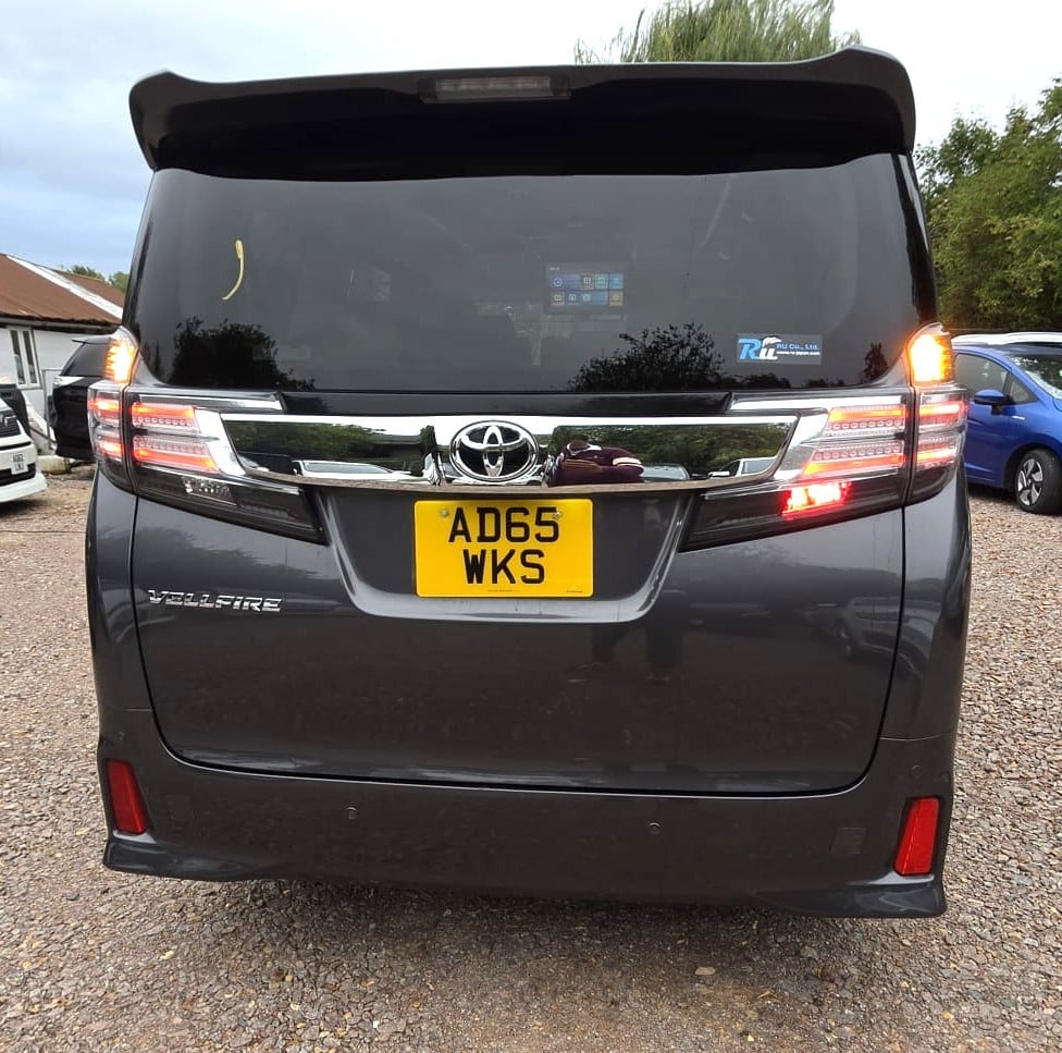 Toyota Vellfire 2015 - Cars