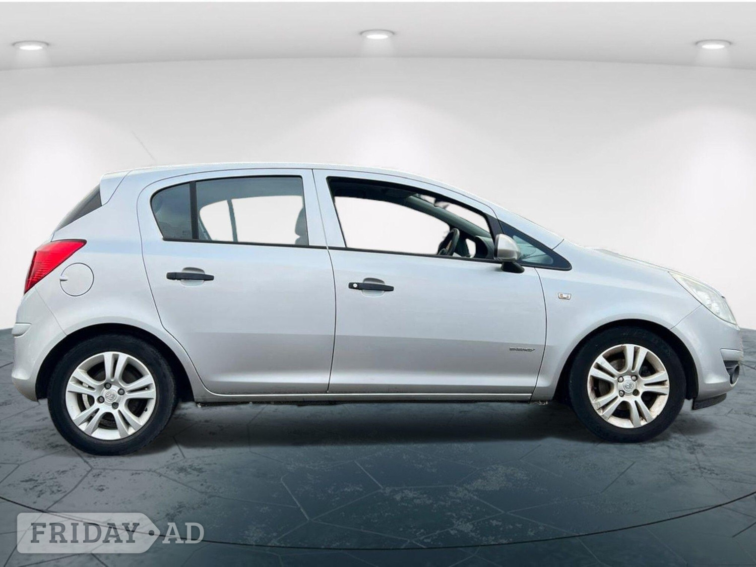 [ berth ]Vauxhall Corsa