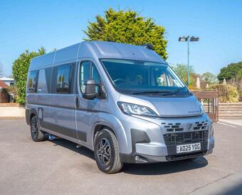 Auto-Trail Expedition 67 2025 for sale