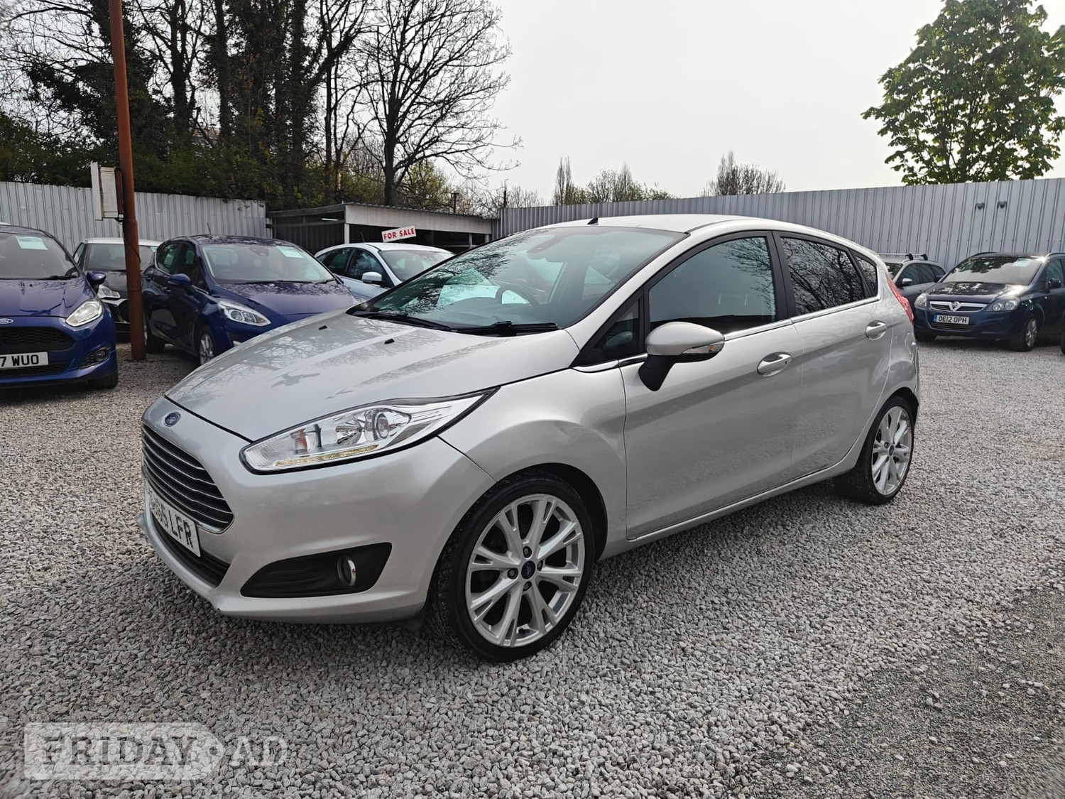 Ford Fiesta 2015 - Cars