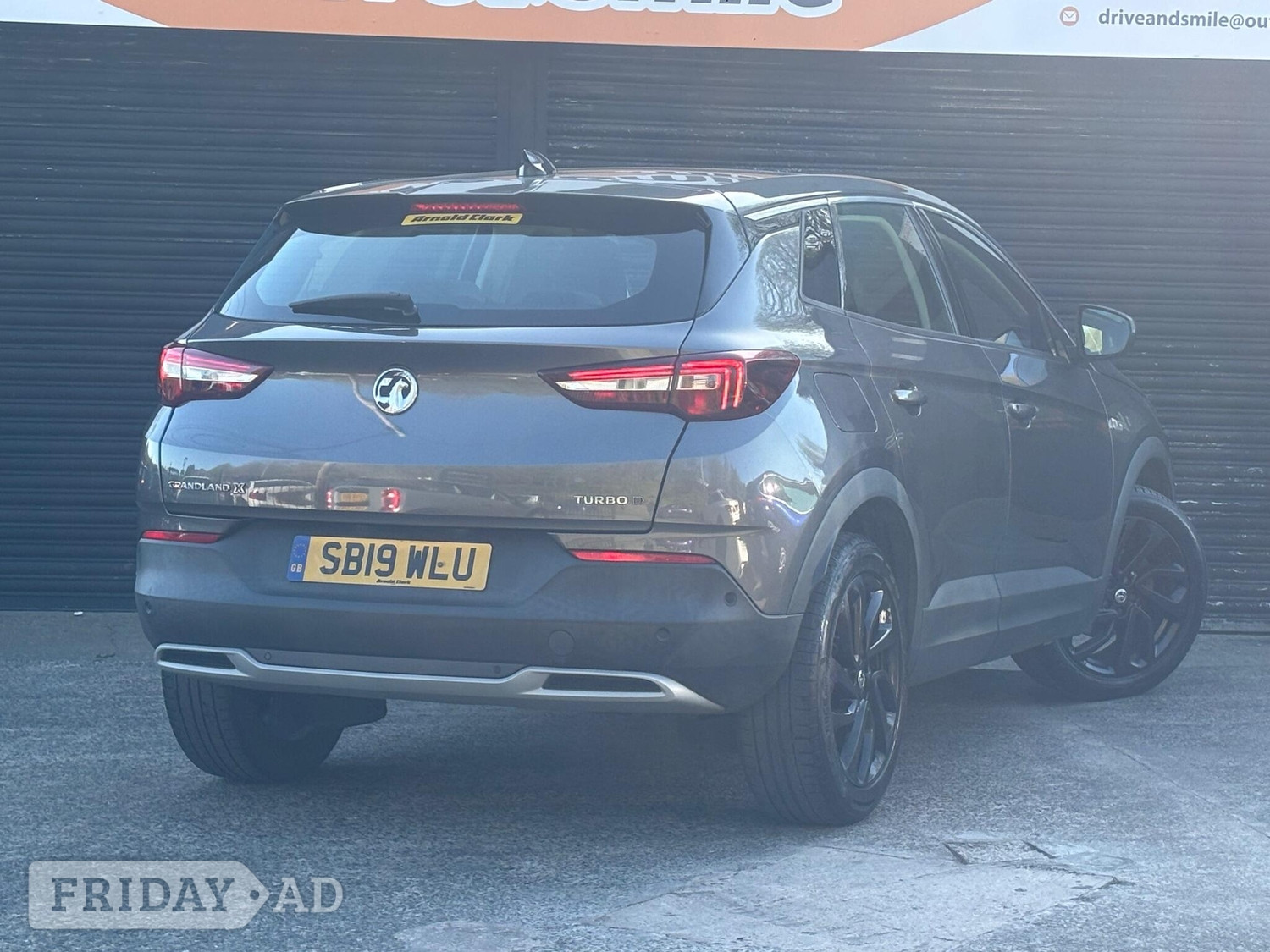 [ berth ]Vauxhall Grandland X