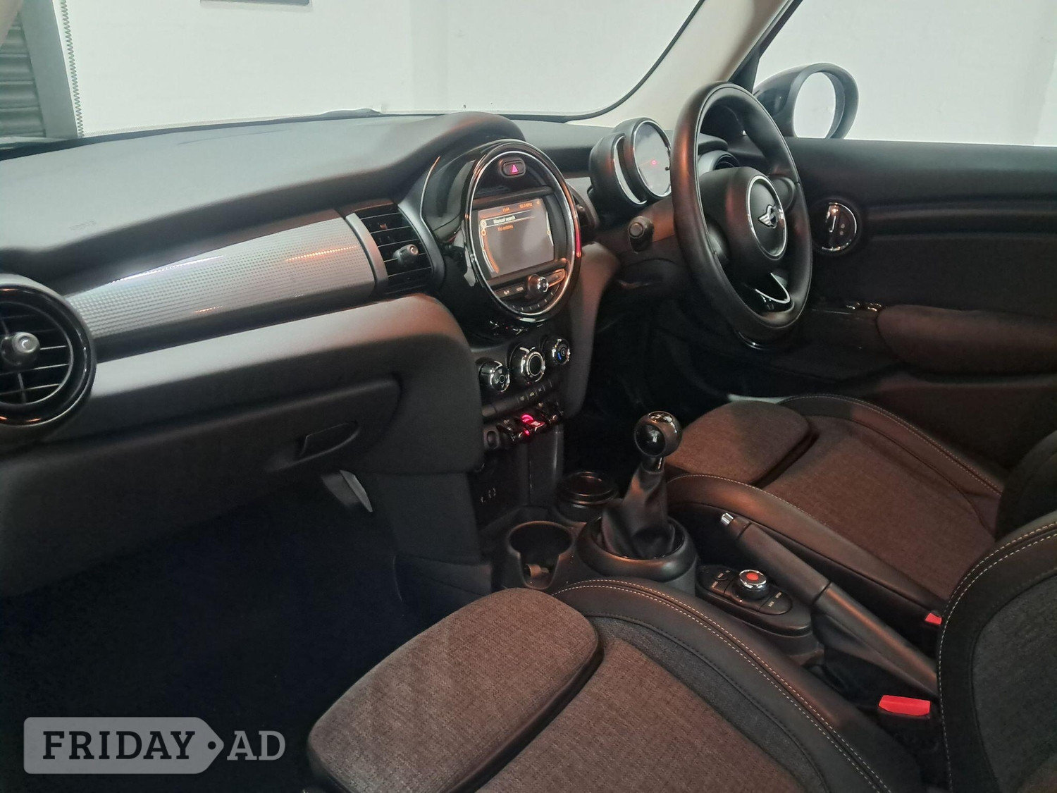 [ berth ]Mini Hatch