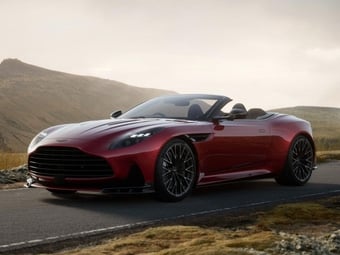 Aston Martin DB12 2026