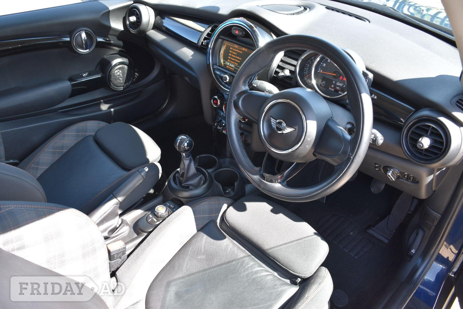 Mini Hatch 2017 - Cars in Reading