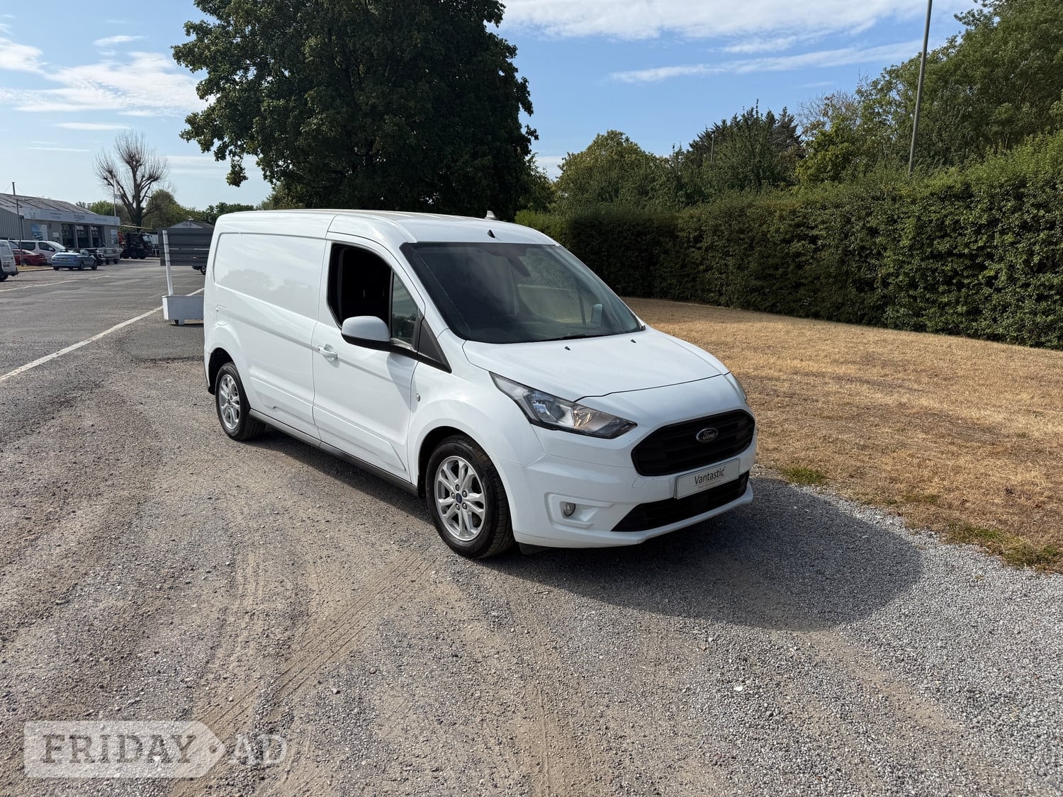 Ford Transit Connect 2022 in Chertsey